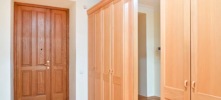 Glass Closet Door Repair in New Smyrna Beach, FL
